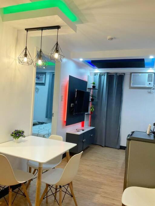 Ar02 1Bedroom Condo Unit With Free Pool, Hbo, Netflix & Wifi Davao City 외부 사진