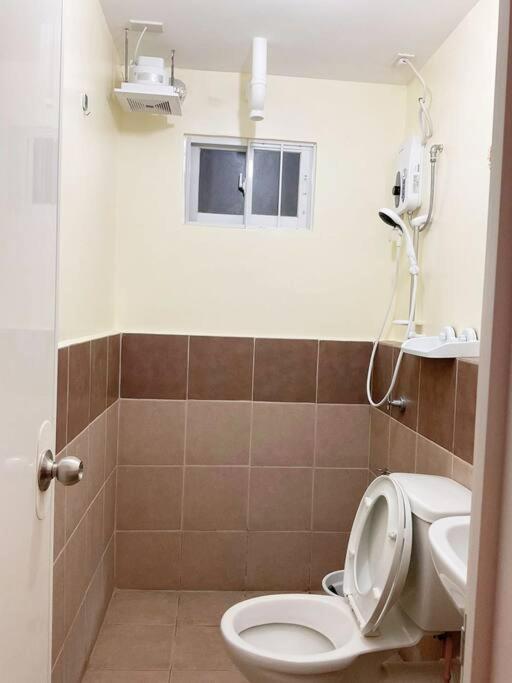 Ar02 1Bedroom Condo Unit With Free Pool, Hbo, Netflix & Wifi Davao City 외부 사진